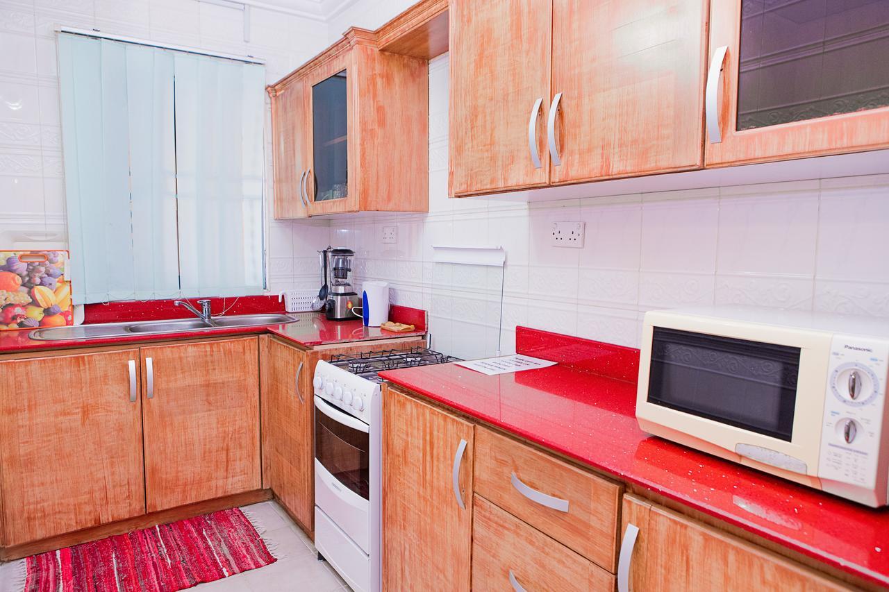 Maxwell Court Apartments Accra Buitenkant foto