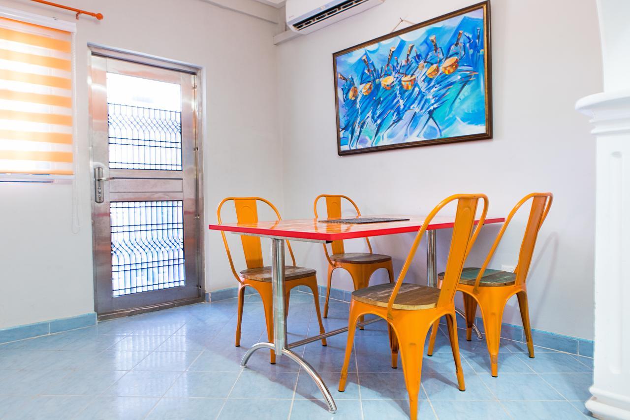 Maxwell Court Apartments Accra Buitenkant foto