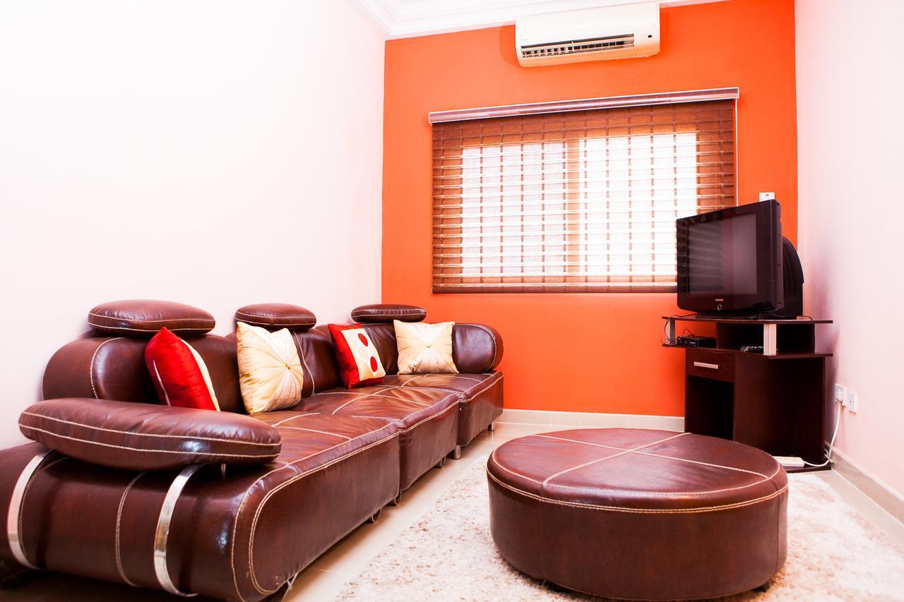 Maxwell Court Apartments Accra Buitenkant foto