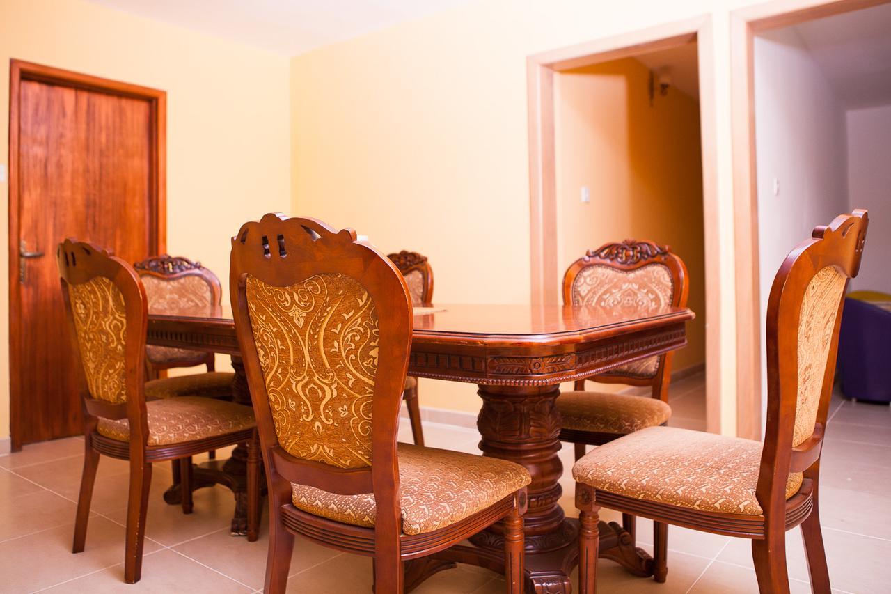 Maxwell Court Apartments Accra Buitenkant foto