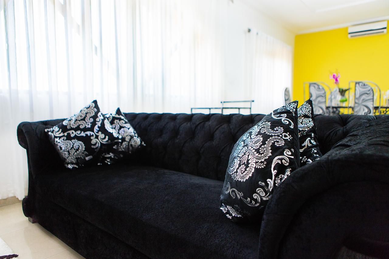 Maxwell Court Apartments Accra Buitenkant foto