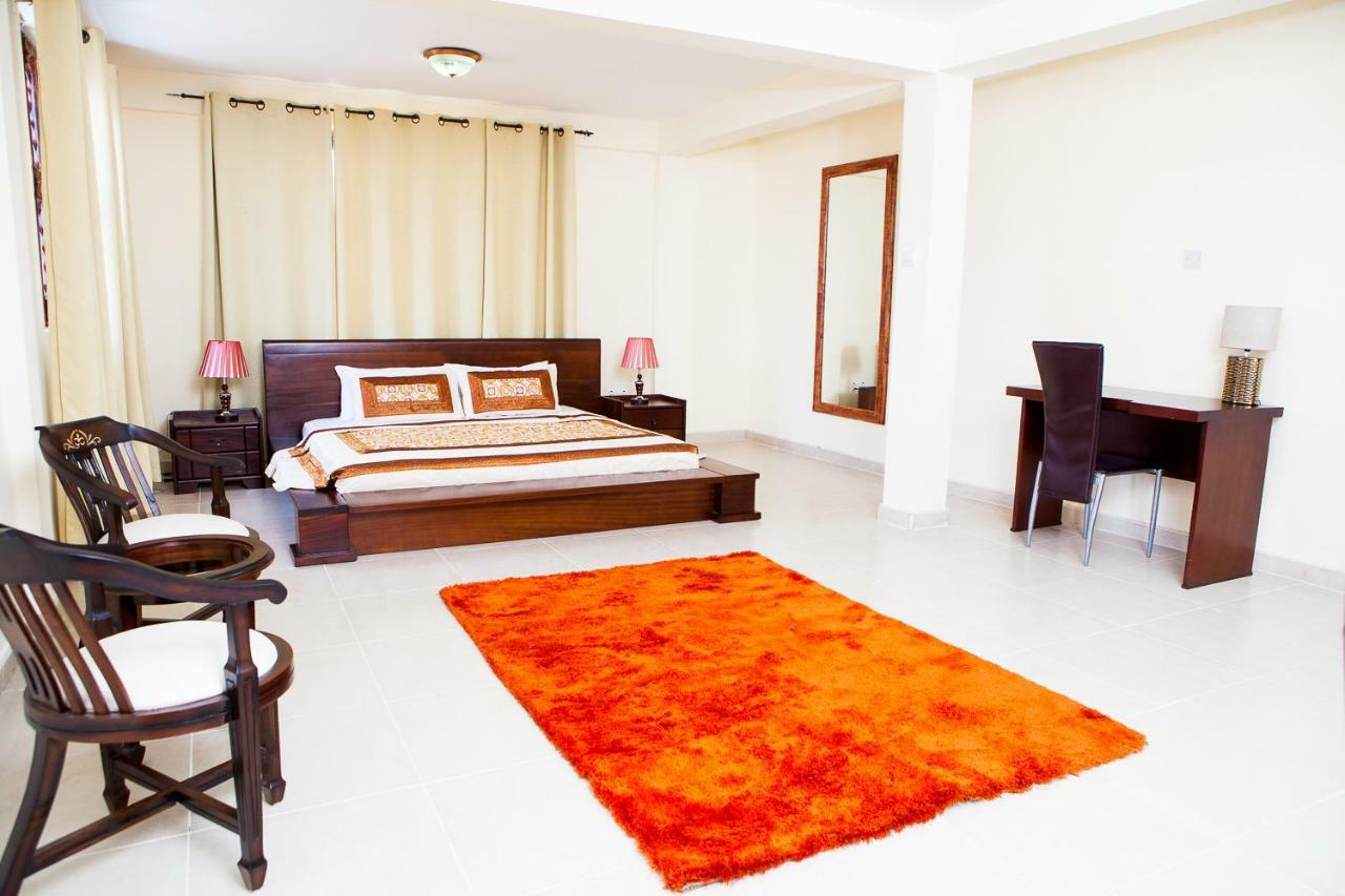 Maxwell Court Apartments Accra Buitenkant foto