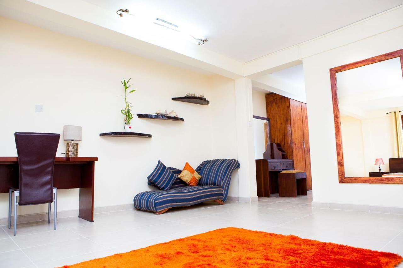 Maxwell Court Apartments Accra Buitenkant foto